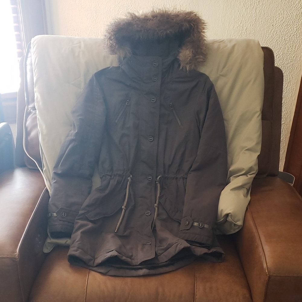 Athleta Primaloft Peak Parka with Faux Fur Hood - S